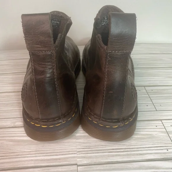 Dr Martens Milton Boots size 10 NWOT - Picture 2 of 10